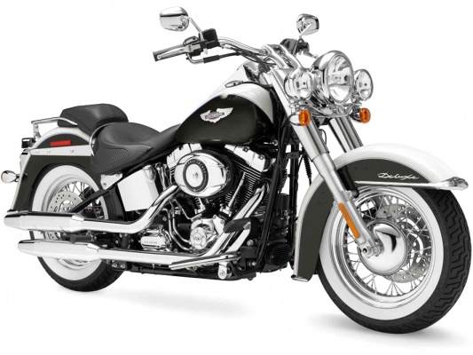 Фото мотоцикла Harley-Davidson Softail Deluxe